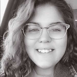 Meet your Posher, Klarissa